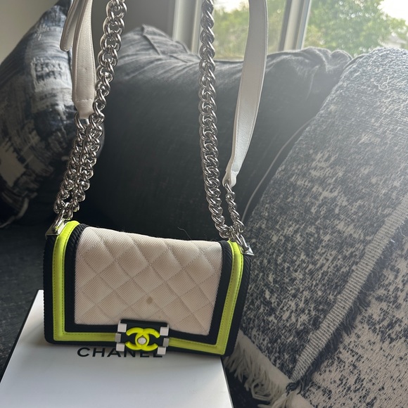 Authentic Chanel Bag - Picture 6 of 12